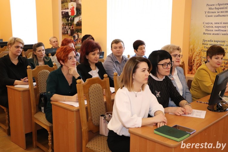 В Большой Берестовице состоялось итоговое заседание отдела идеологической работы и по делам молодежи райисполкома