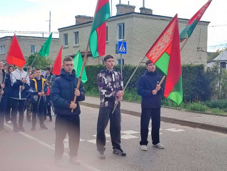 «Подвиг во имя жизни на земле». В аг. Большие Эйсмонты состоялось торжественное шествие