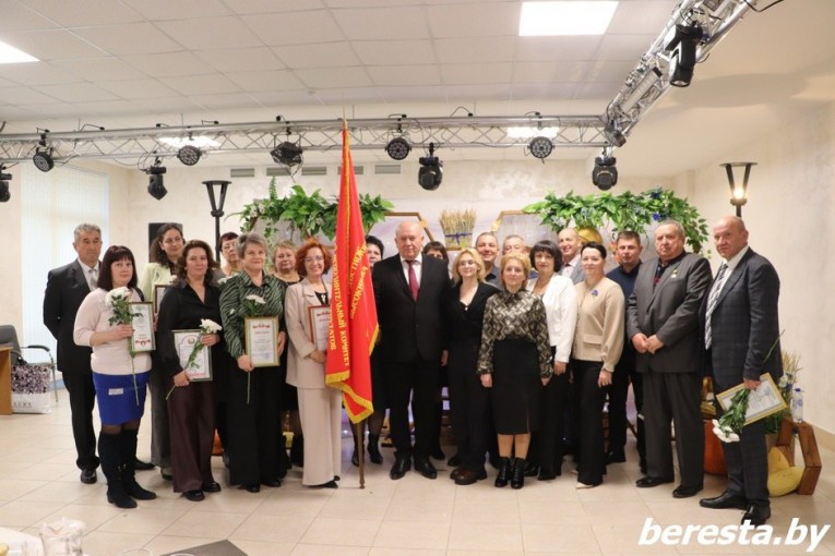 В Большой Берестовице состоялось праздничное мероприятие ко Дню работников сельского хозяйства и перерабатывающей промышленности