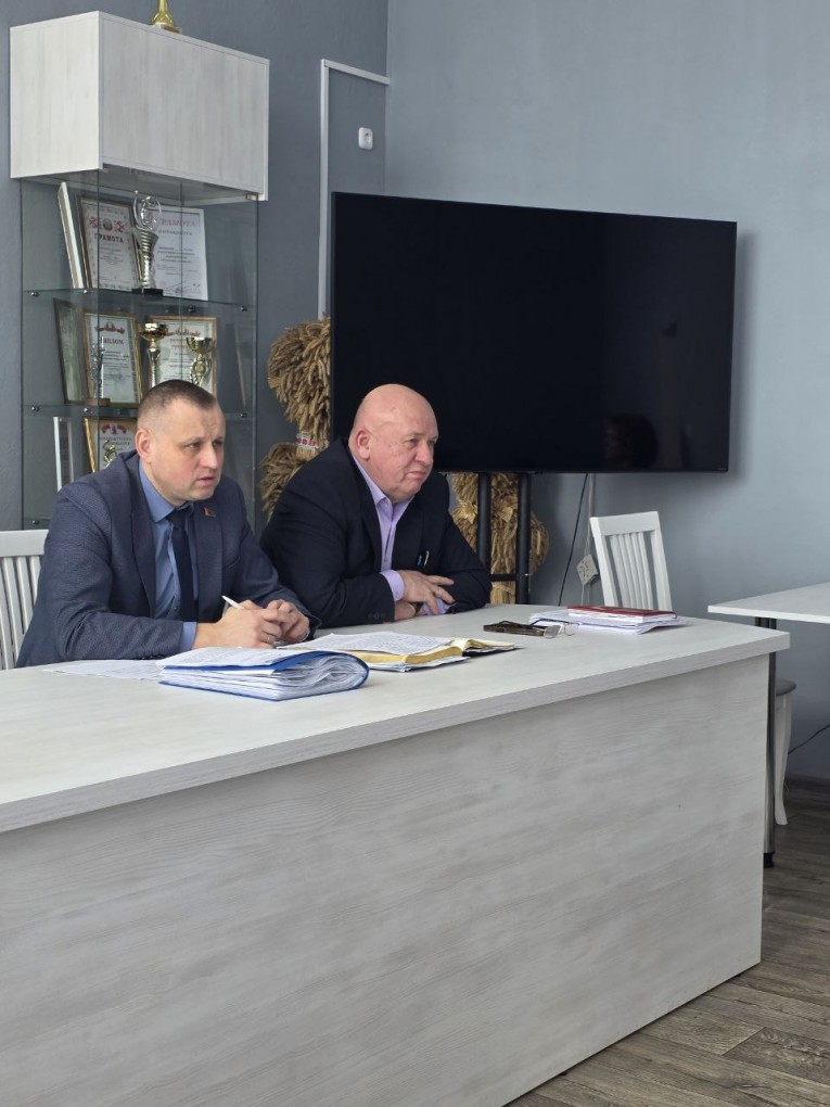 Совещание с участием начальника управления сельского хозяйства Берестовицкого райсполкома